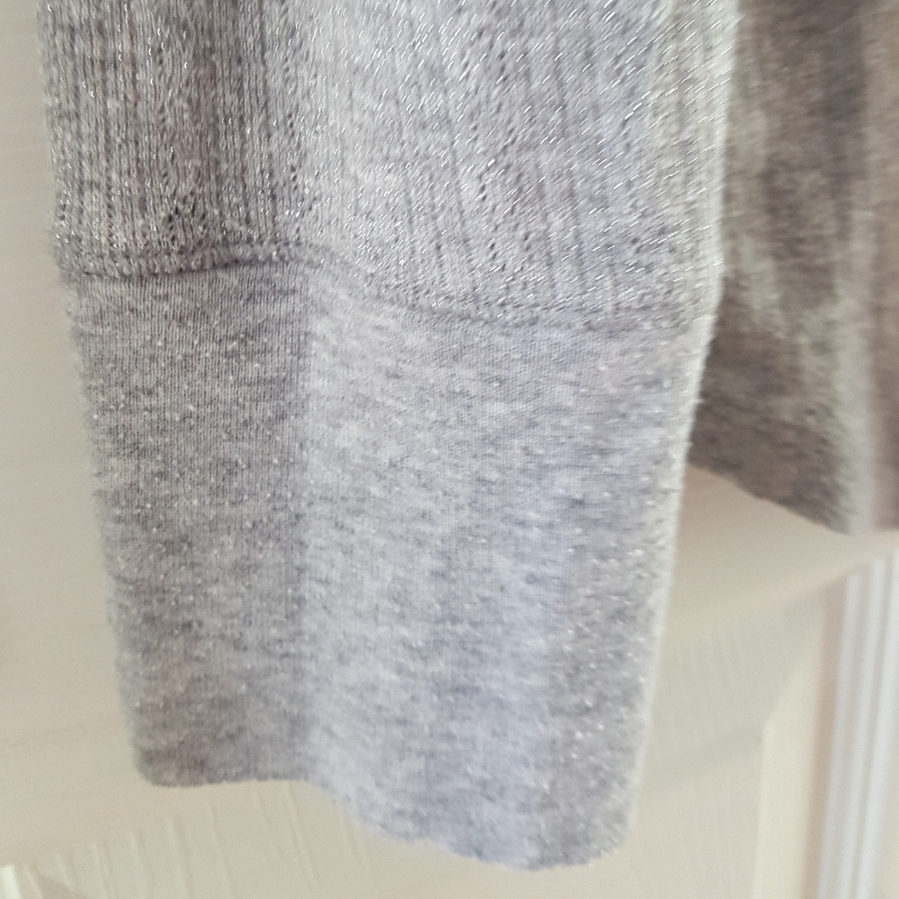 Victoria Secret L/S pullover - Picture 5 of 5